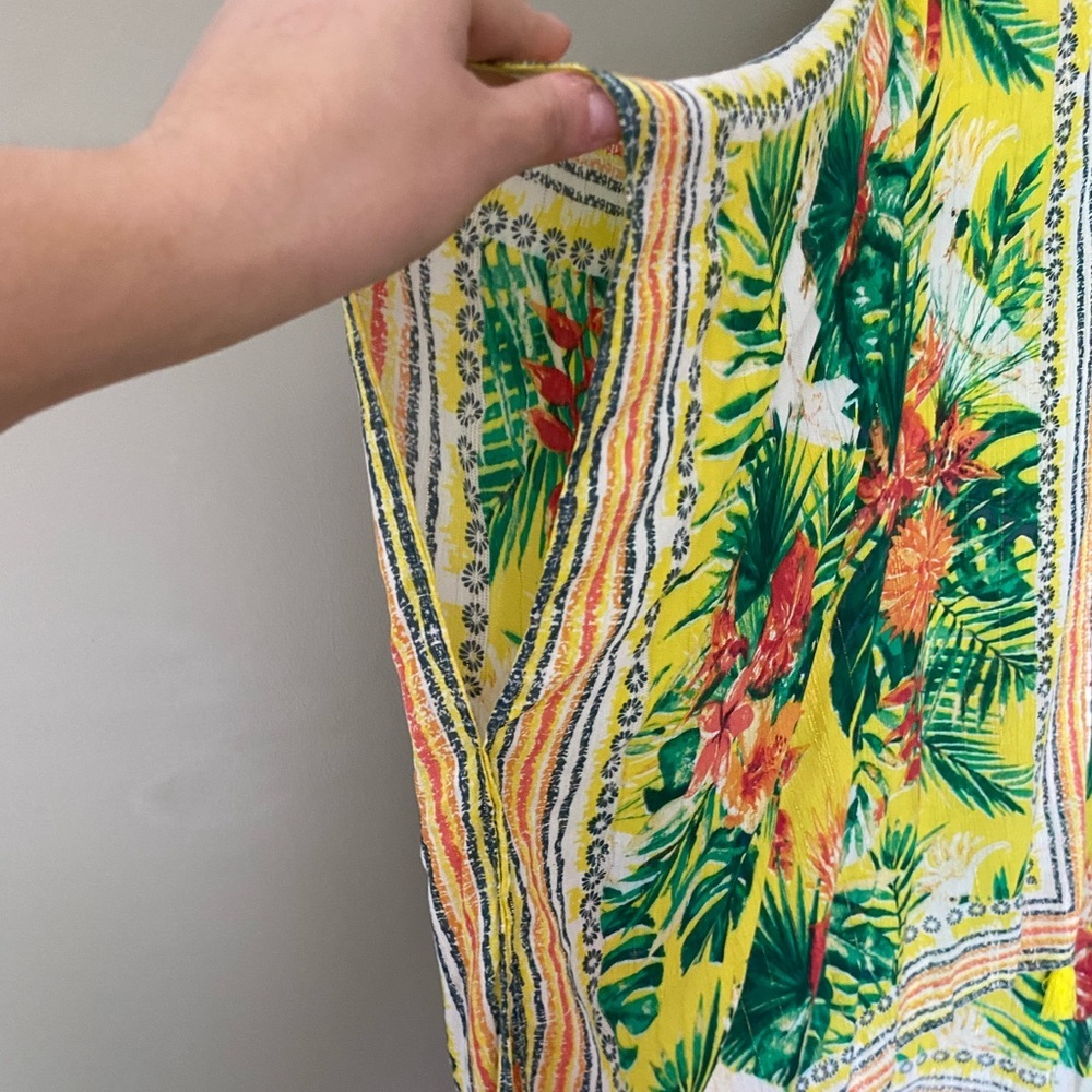 NINE WEST Bright Colorful Metallic Boho Floral Kimono Coverup With Tassles Sz OS - Picture 5 of 6